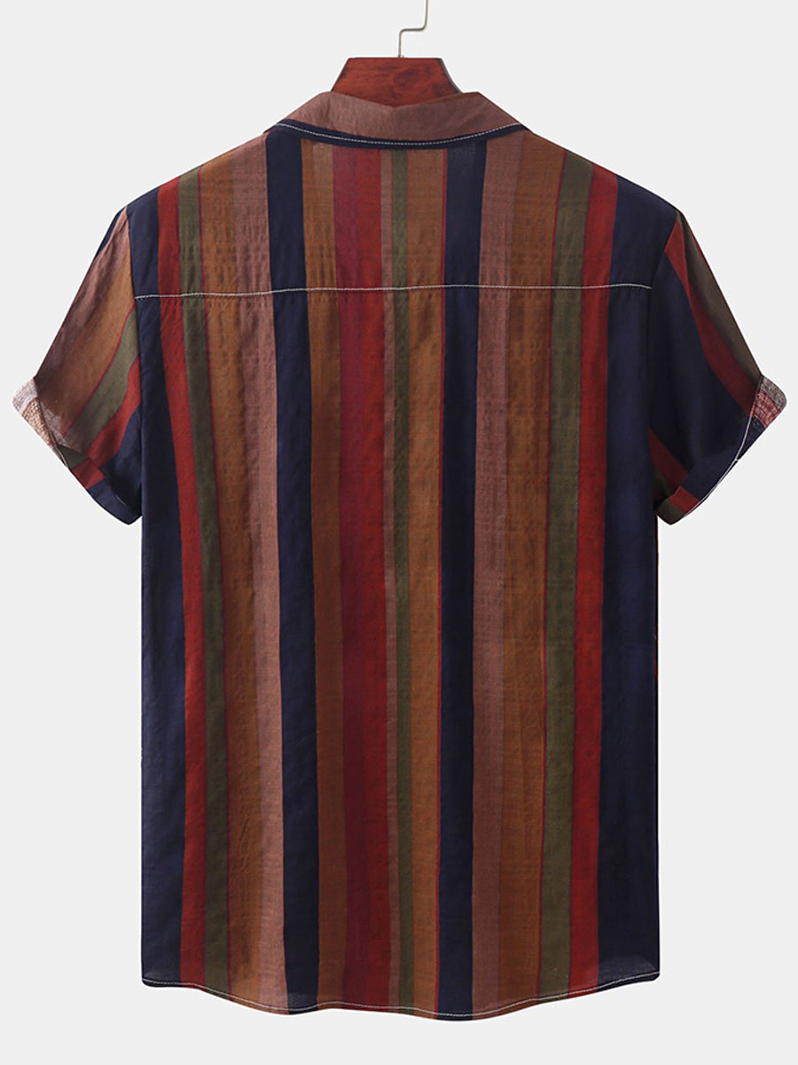 Kurzärmliges Herrenhemd mit vertikalem Print 